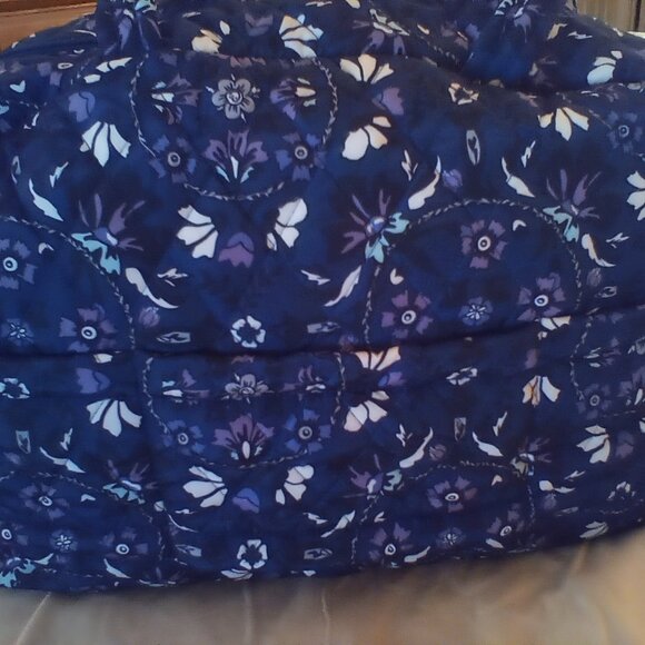 Vera Bradley Ultra Light Grand Traveler Bag. - Picture 1 of 5